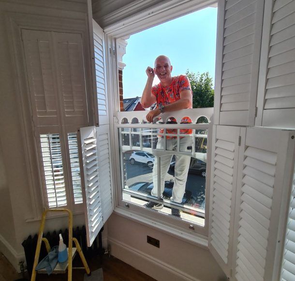 manual window cleaning